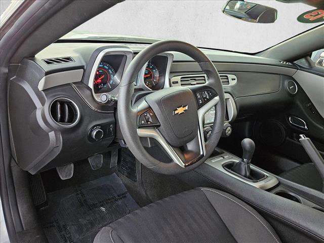 Used 2013 Chevrolet Camaro LS RWD image 10