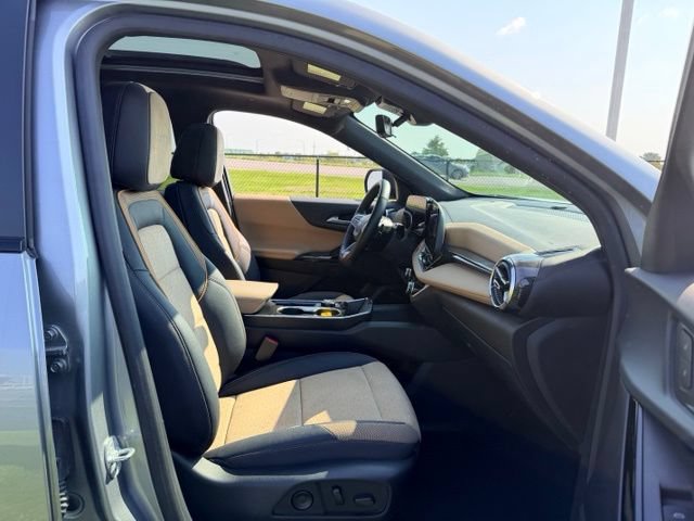 Certified 2025 Chevrolet Equinox ACTIV w/ Safety and Technology Package AWD/4WD image 11