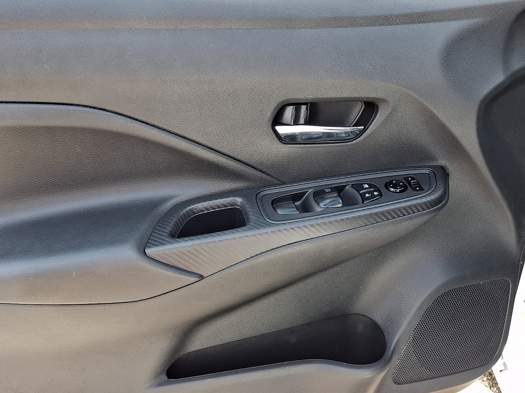 Used 2024 Nissan Versa SV FWD image 20