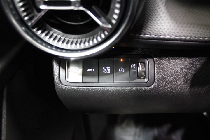 Used 2025 Chevrolet Equinox LT AWD/4WD image 39