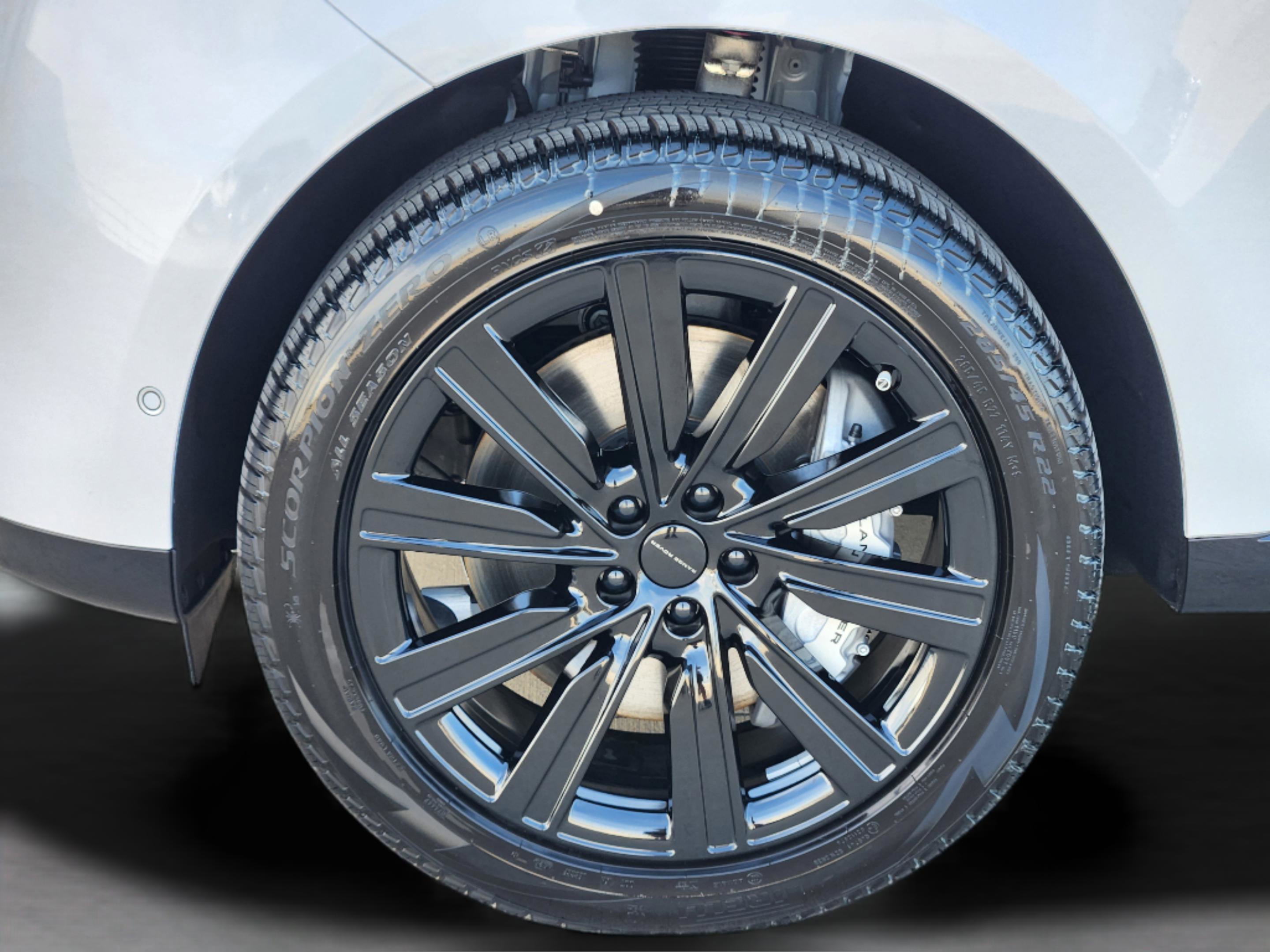 New 2026 Land Rover Range Rover SE AWD/4WD image 31