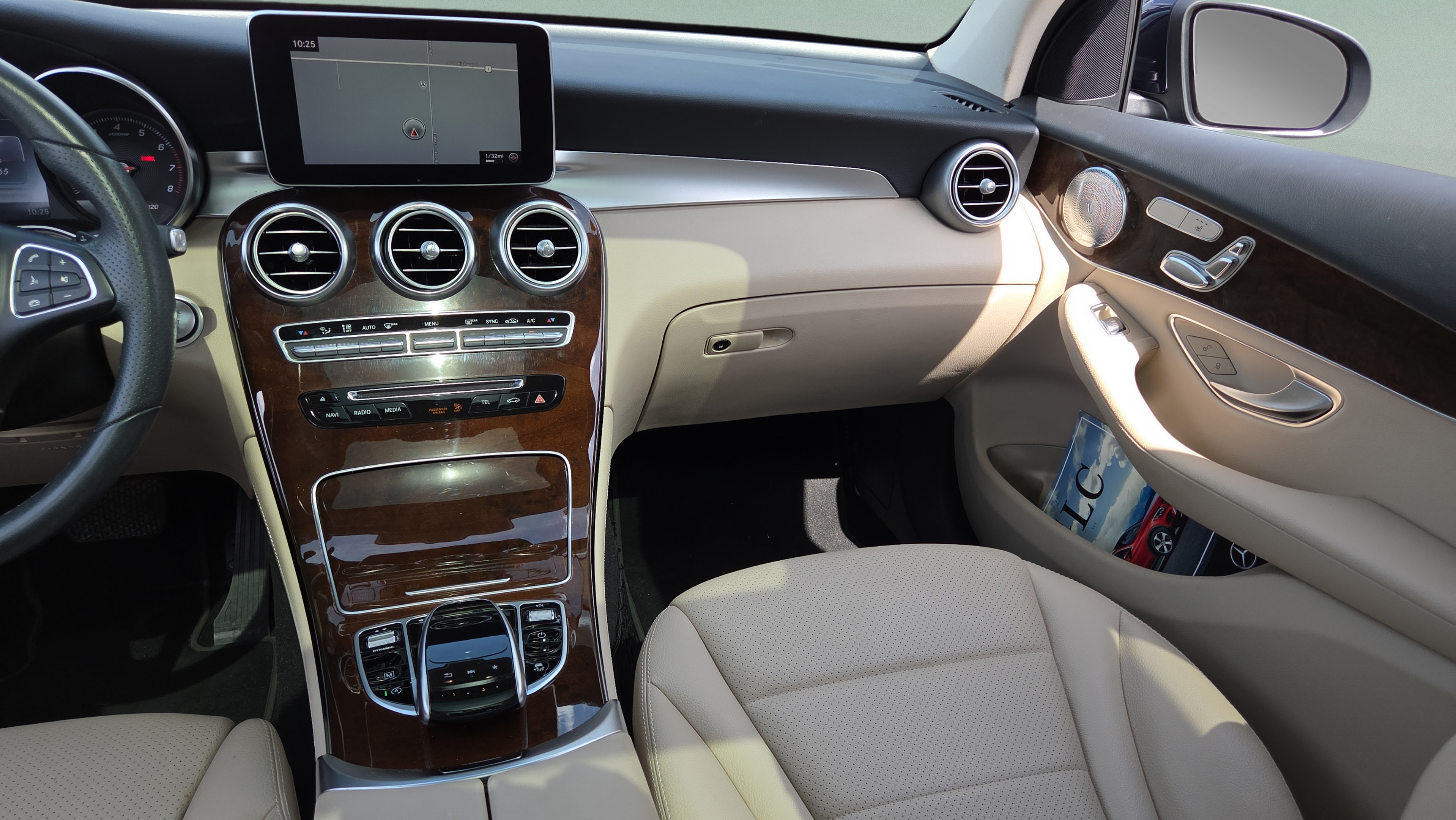 Used 2017 Mercedes-Benz GLC 300 image 14