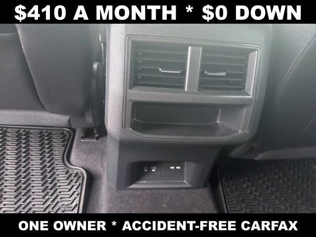 Used 2023 Volkswagen Atlas Cross Sport SE w/ Black Wheel Package image 31