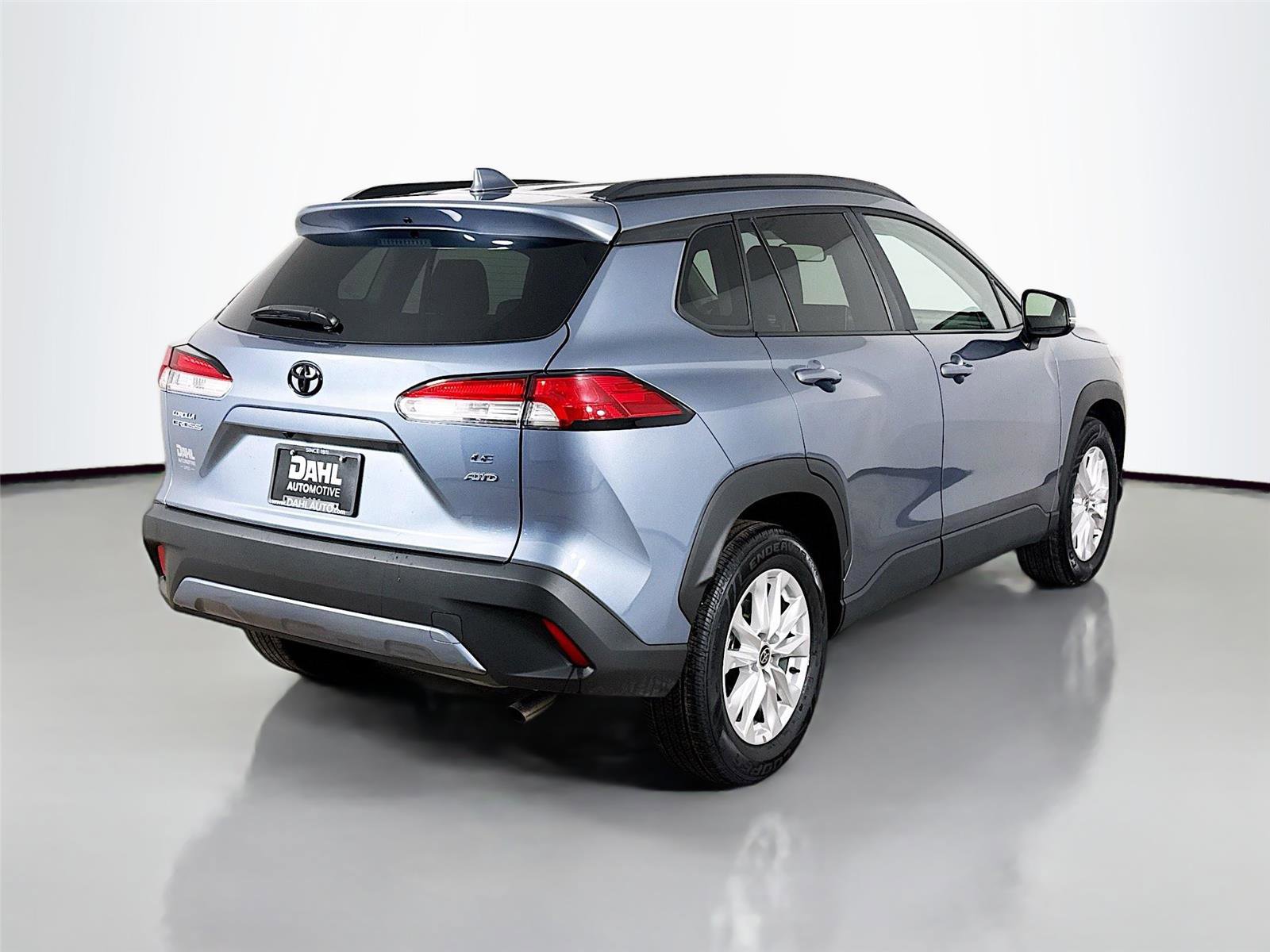 Used 2024 Toyota Corolla Cross LE image 13