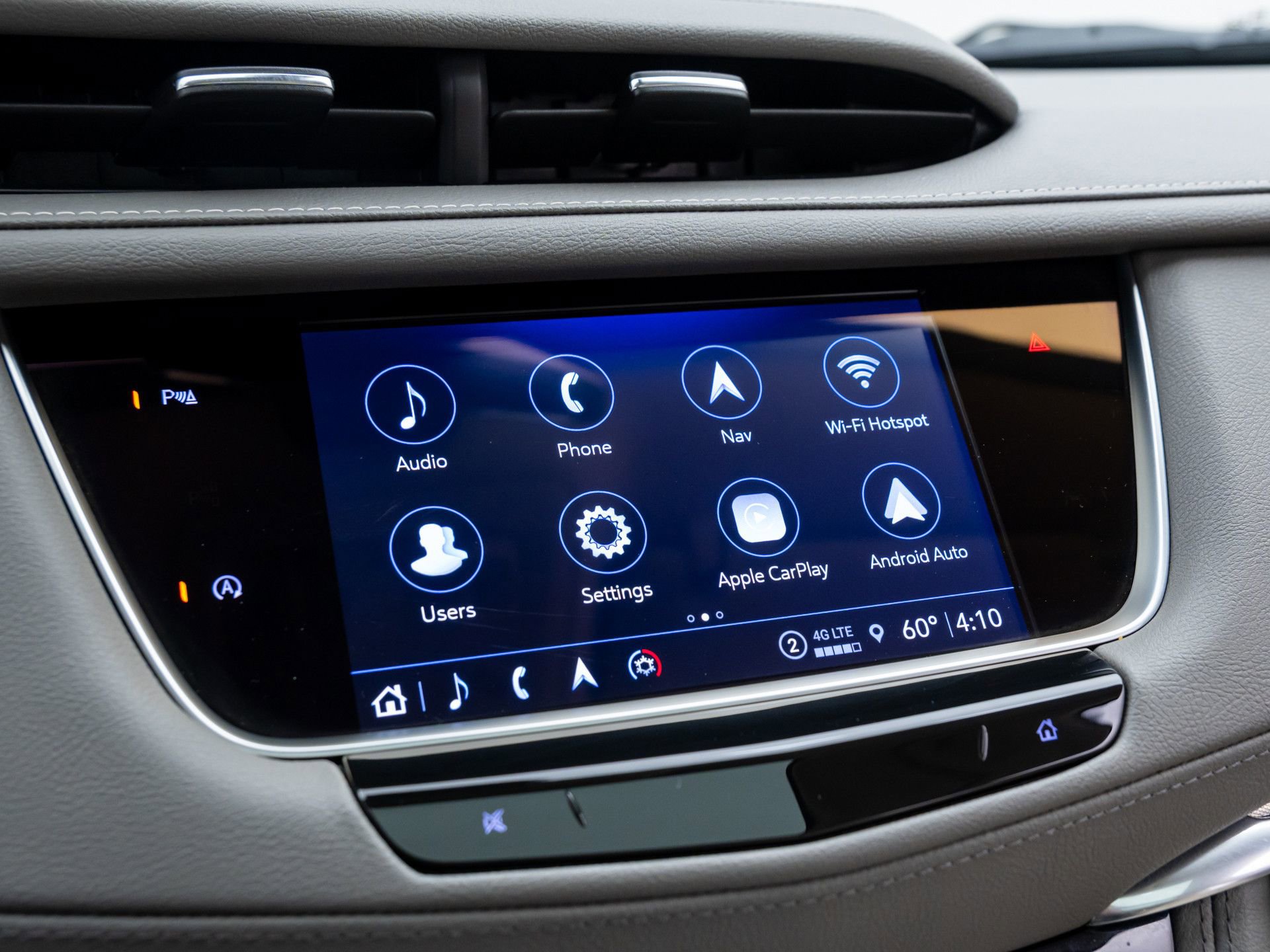 Certified 2022 Cadillac XT5 Premium Luxury w/ LPO, Floor Liner Package image 25