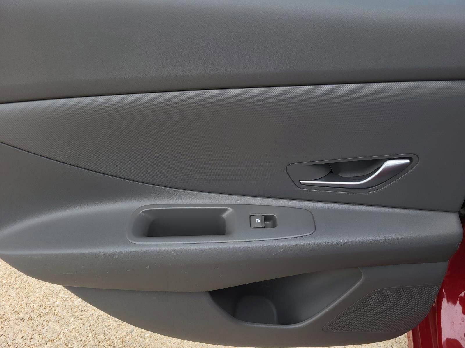 Used 2022 Hyundai Elantra SEL FWD image 9