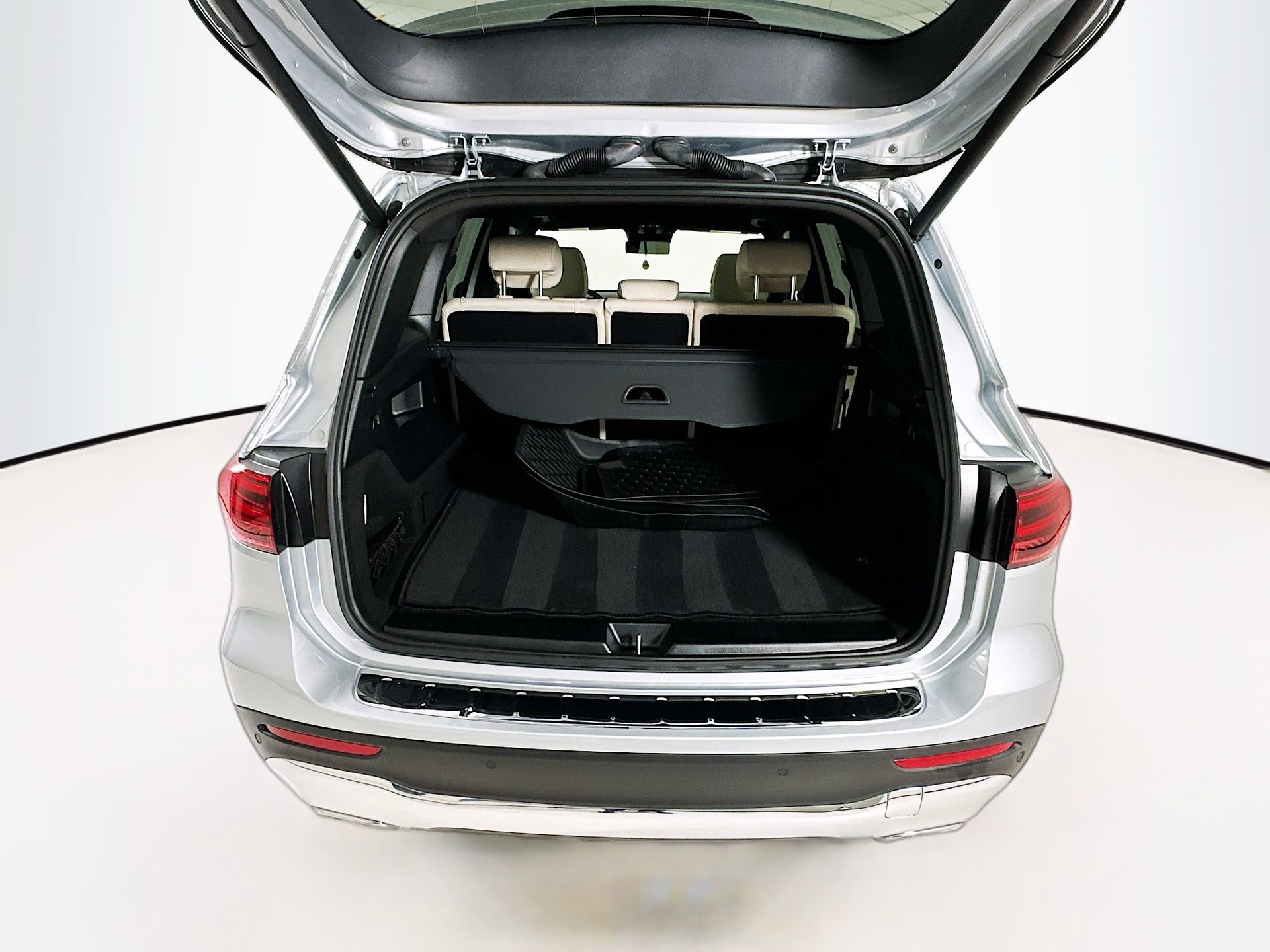 Used 2024 Mercedes-Benz GLB 250 image 28
