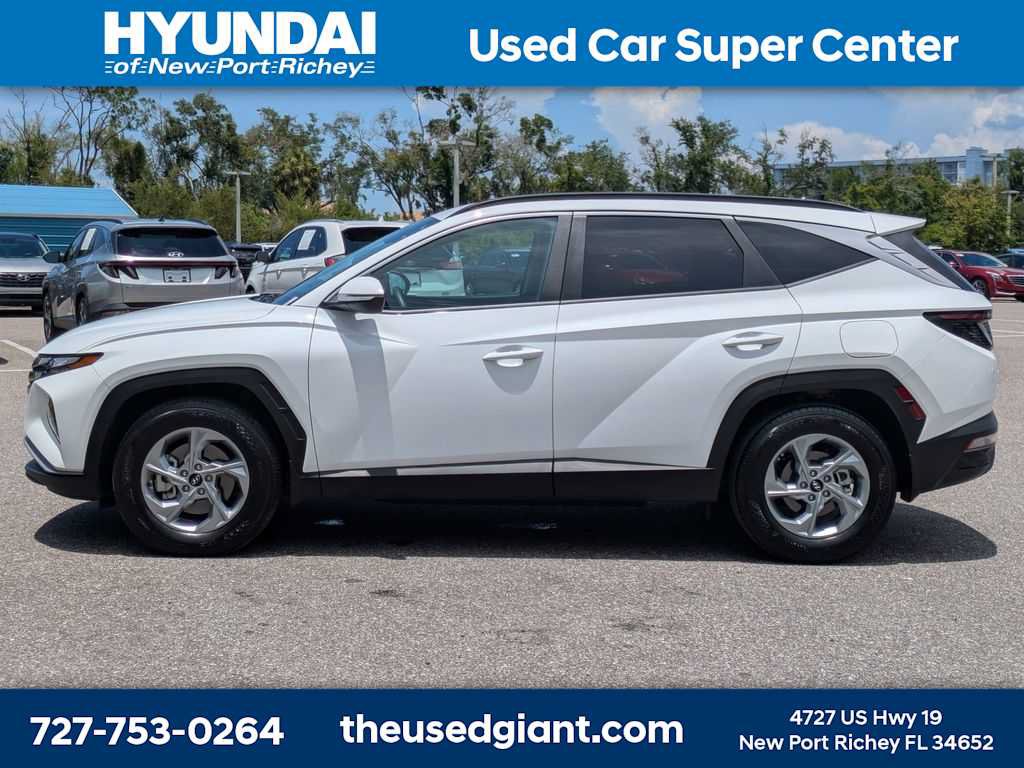 Certified 2023 Hyundai Tucson SEL w/ Winter Package FWD image 2
