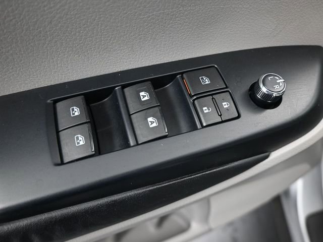 Used 2015 Toyota Highlander XLE image 13