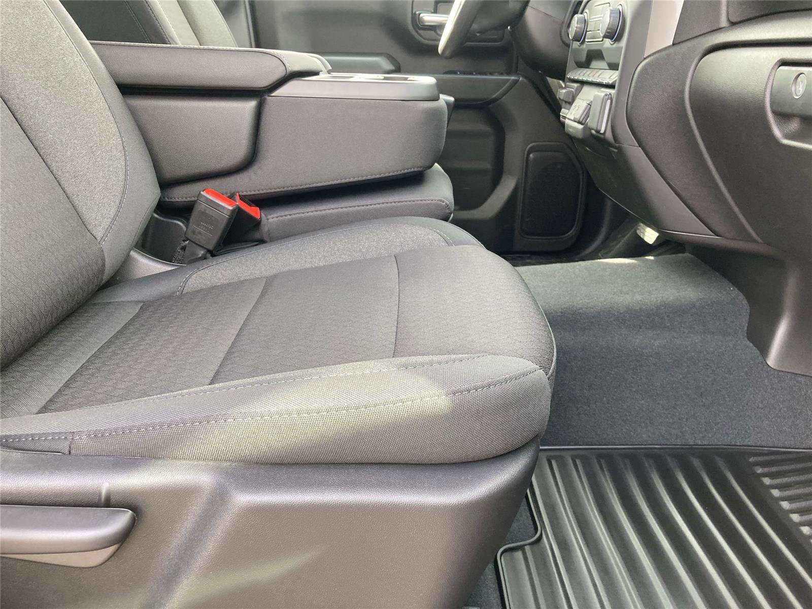 New 2026 Chevrolet Silverado 2500 Custom w/ Custom Value Package image 15