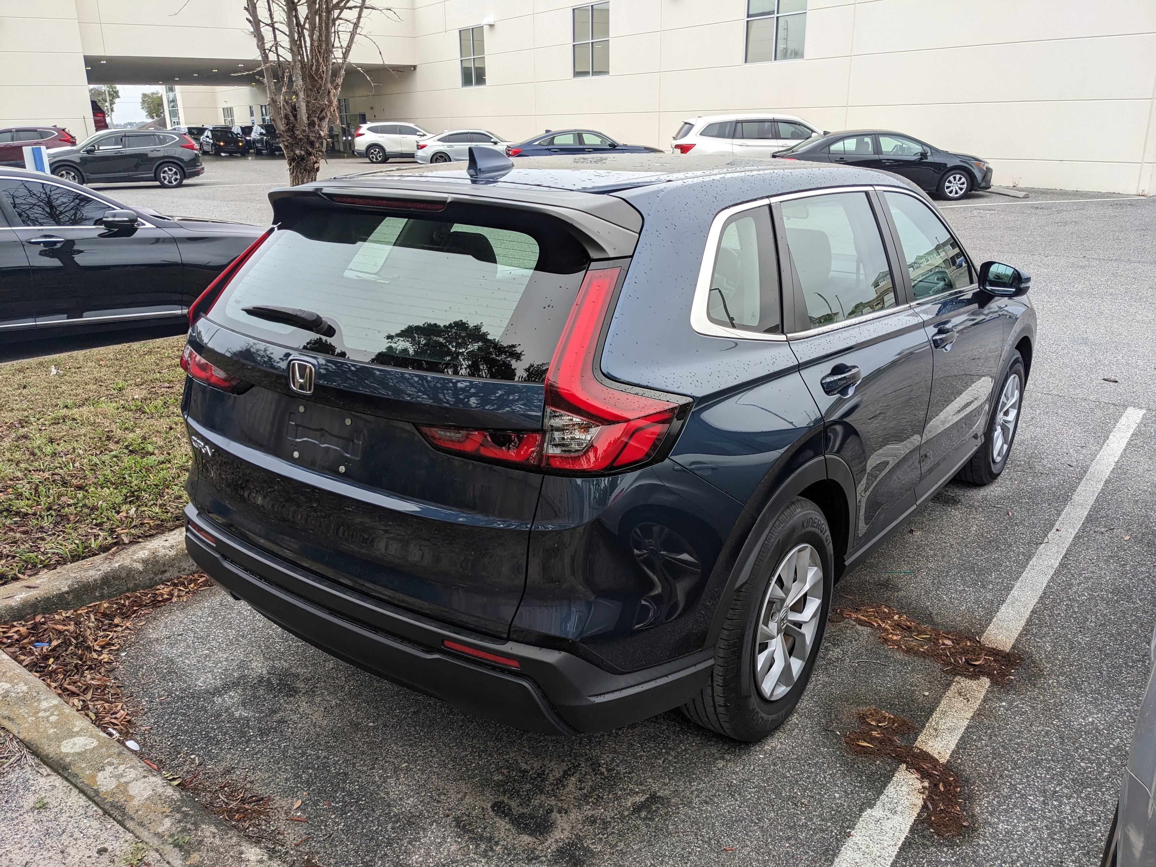 Used 2024 Honda CR-V LX image 18