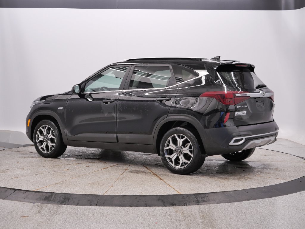 Used 2021 Kia Seltos EX AWD/4WD image 3