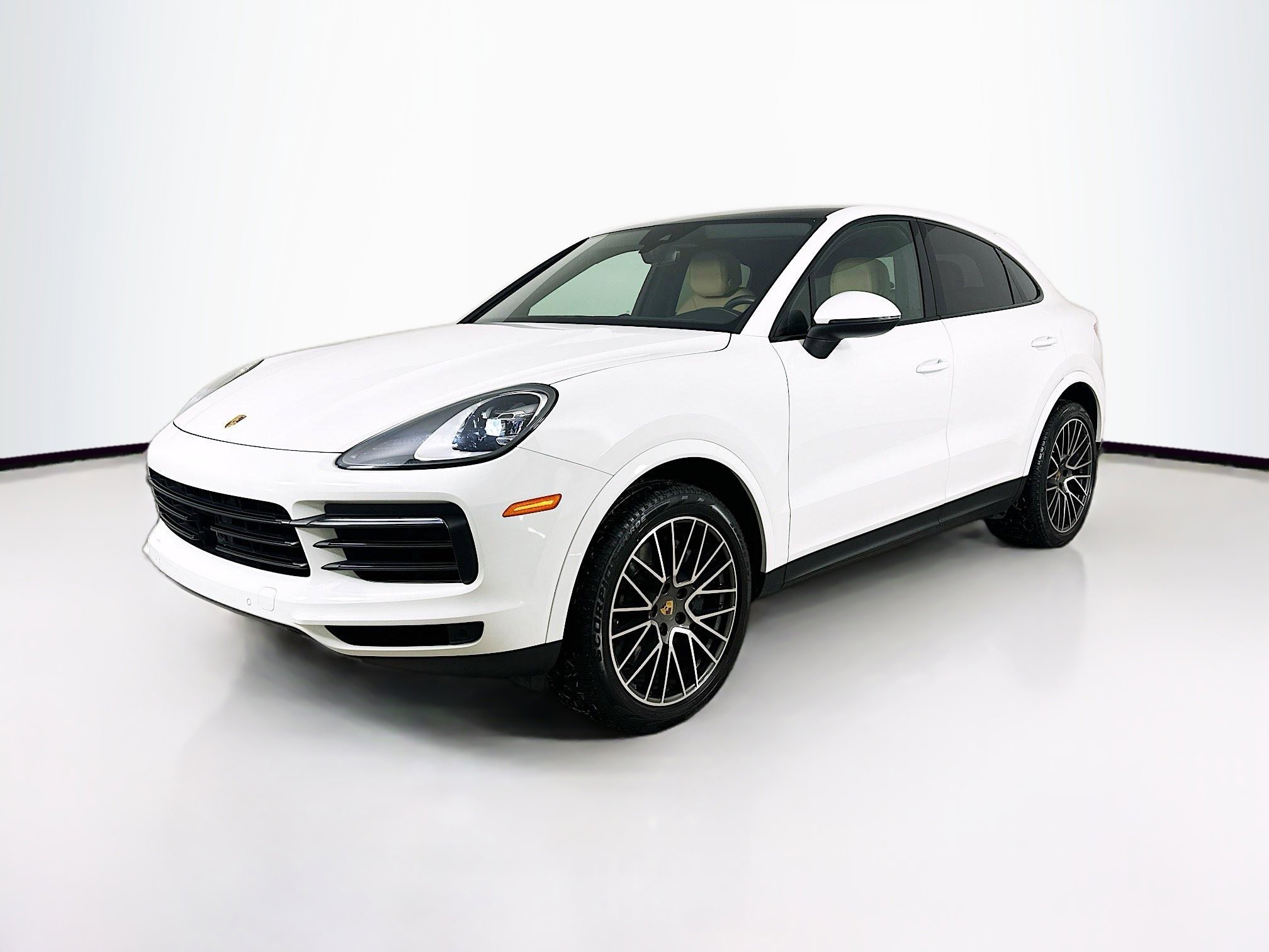 Used 2021 Porsche Cayenne Coupe image 3