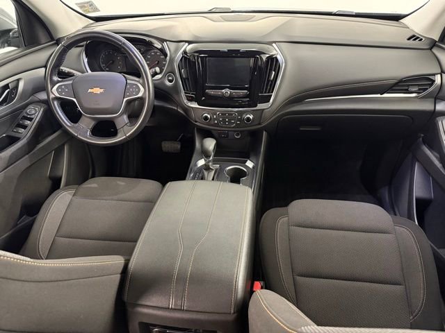 Used 2021 Chevrolet Traverse LT image 14