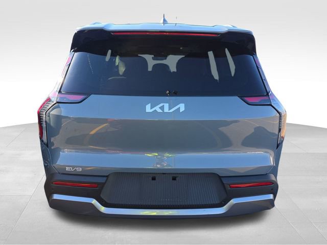 Used 2024 Kia EV9 Wind image 7