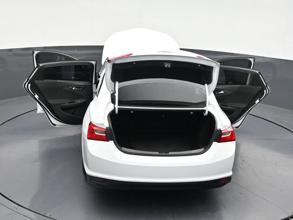 Used 2023 Chevrolet Malibu LT FWD image 37