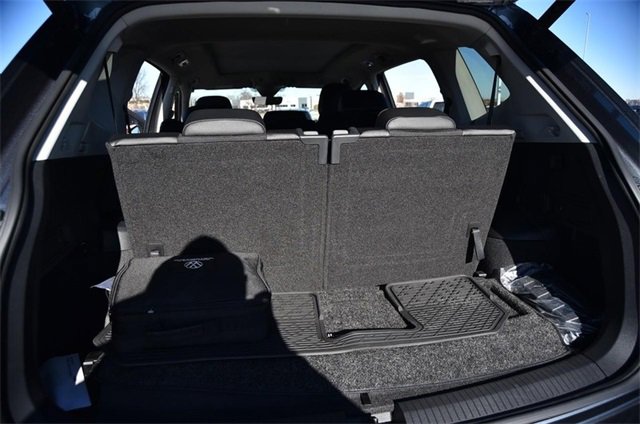 Certified 2022 Volkswagen Tiguan SE w/ Panoramic Sunroof Package image 26