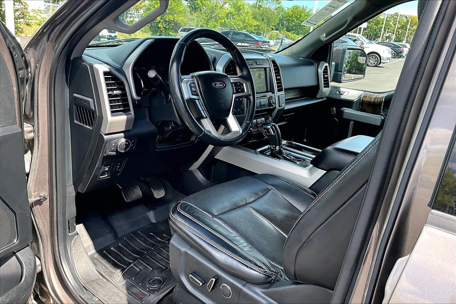 Used 2018 Ford F150 Lariat AWD/4WD image 12