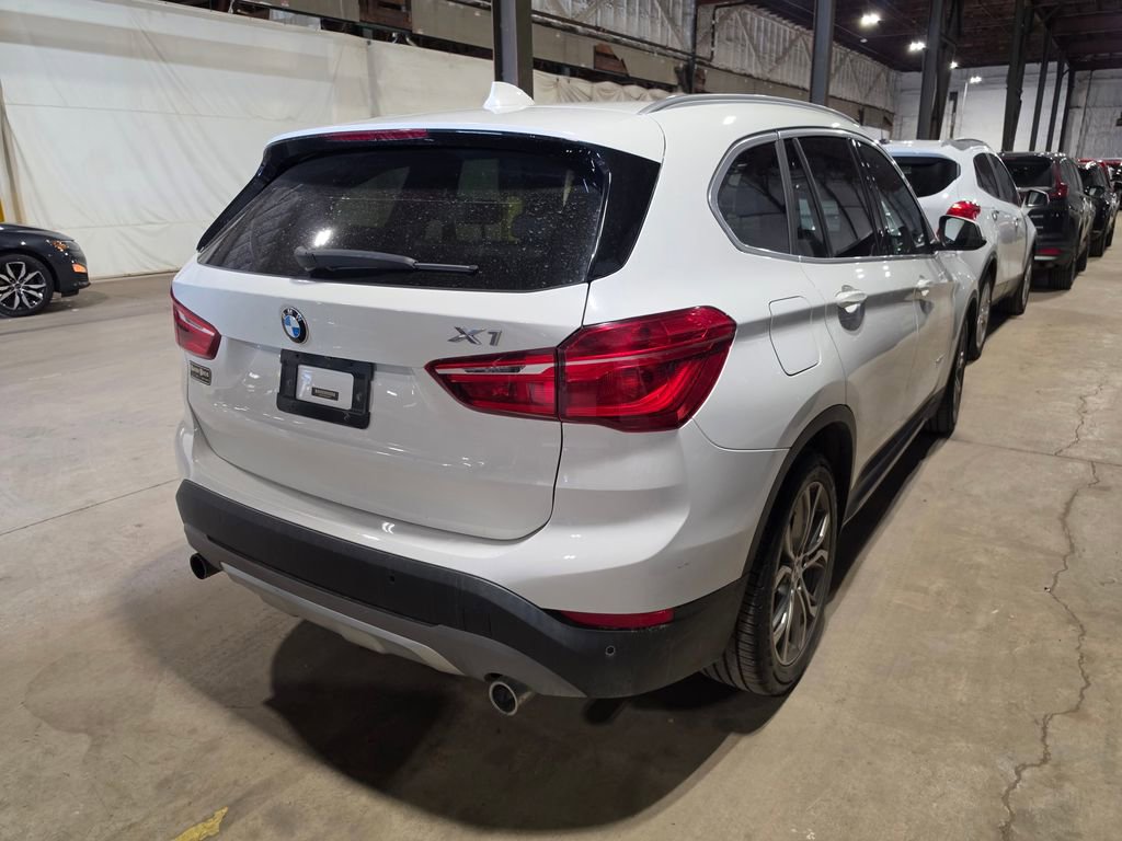Used 2017 BMW X1 xDrive28i AWD/4WD image 2