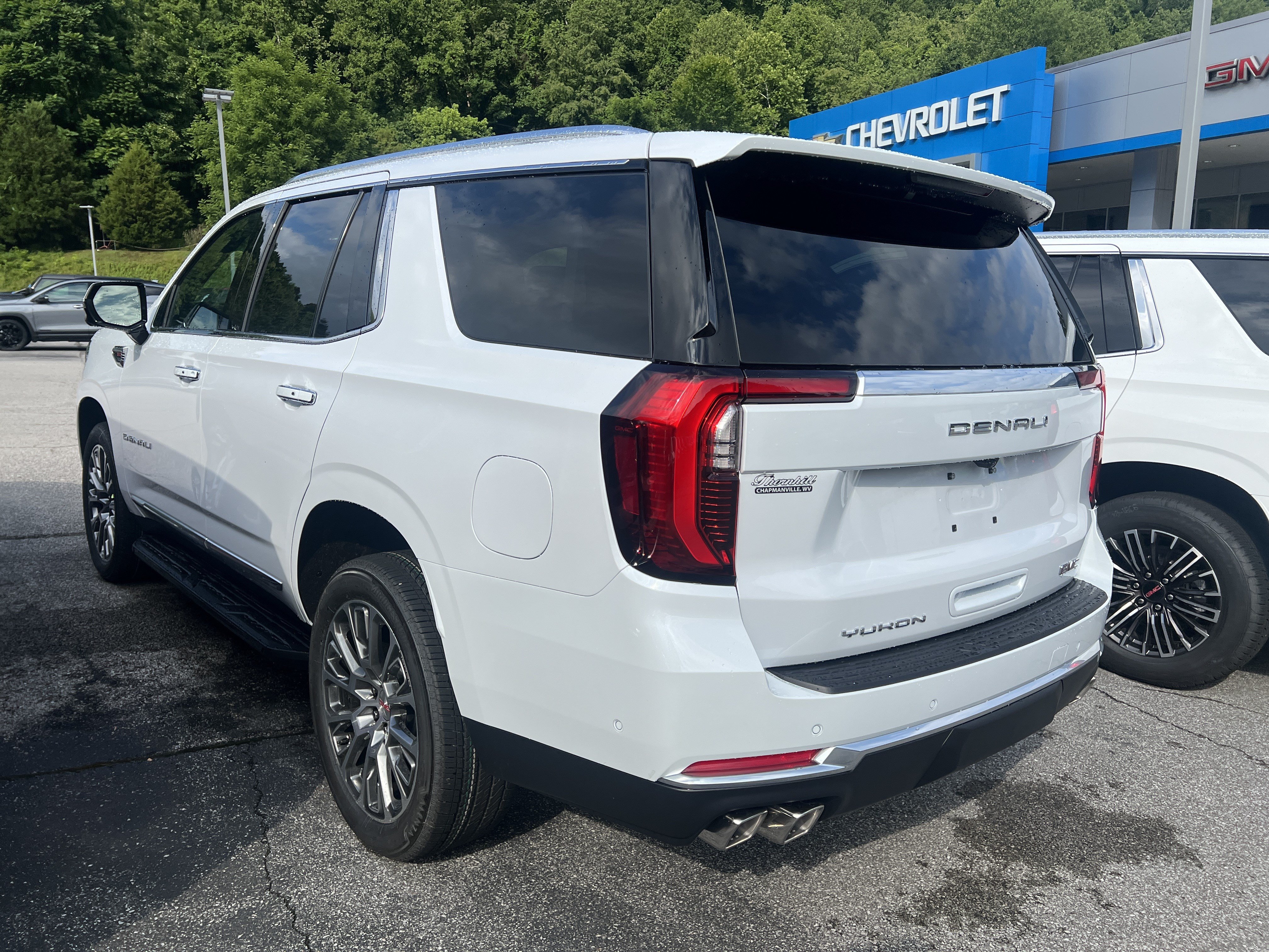 New 2026 GMC Yukon Denali w/ LPO, Get Active Package AWD/4WD image 5