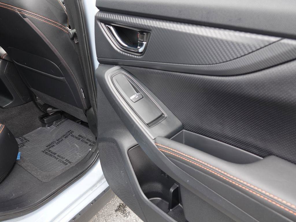 Used 2022 Subaru Crosstrek 2.5i Limited w/ Moonroof Package 2 image 32