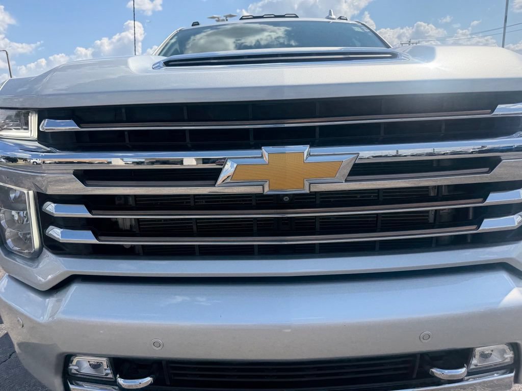 Used 2022 Chevrolet Silverado 3500 High Country AWD/4WD image 9