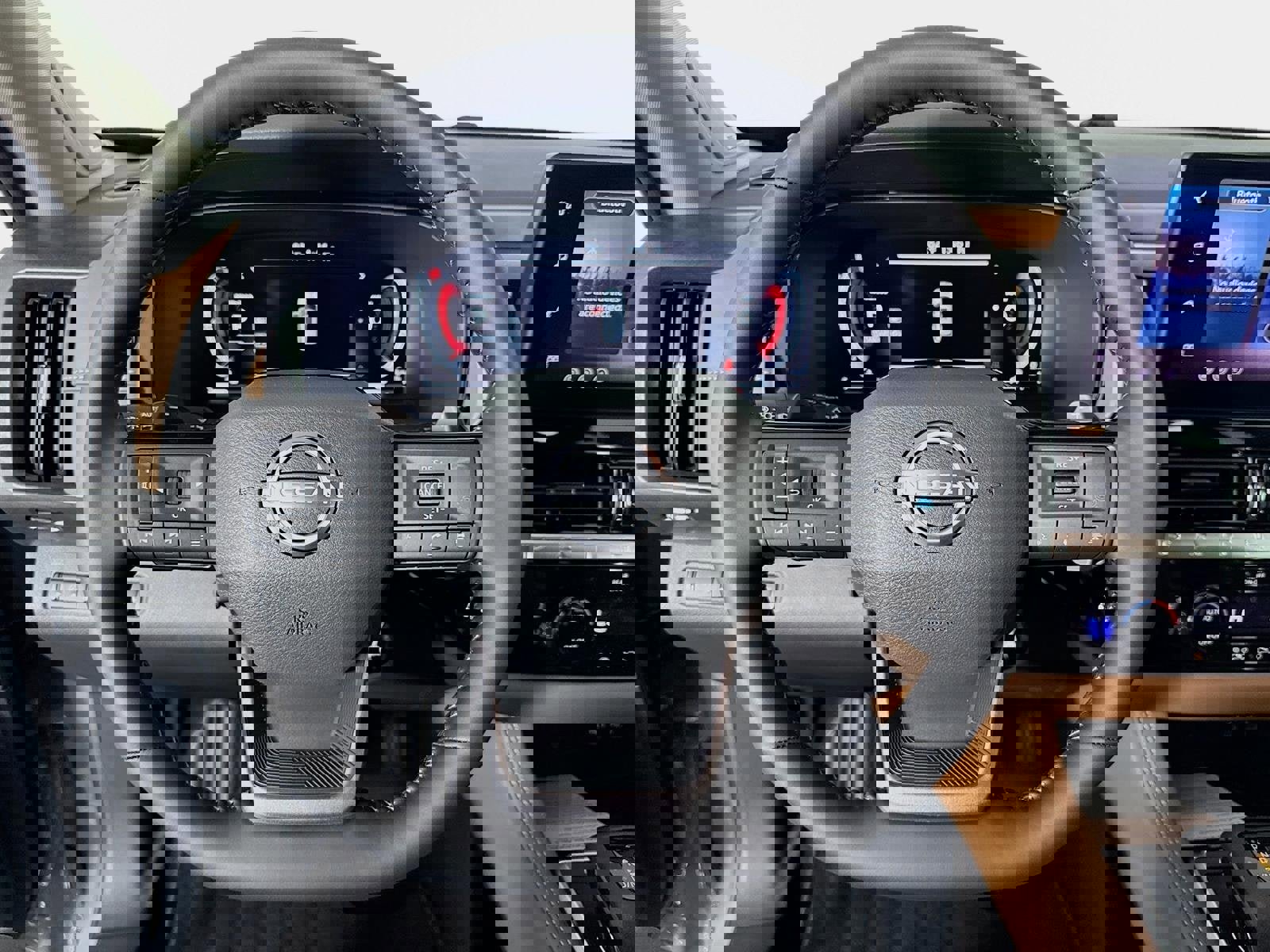 New 2026 Nissan Pathfinder Platinum image 12