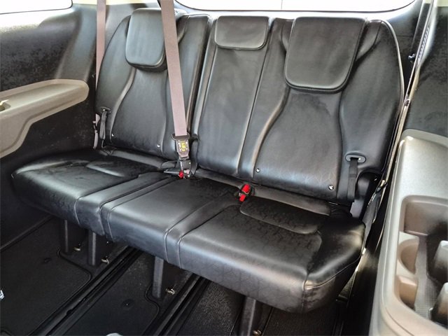 Used 2025 Kia Carnival image 23