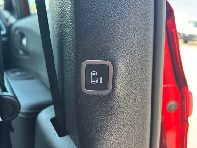 New 2026 Chrysler Pacifica Select image 12