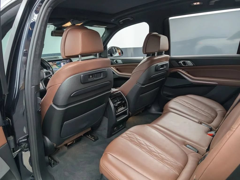 Used 2020 BMW X7 M50i w/ Executive Package AWD/4WD image 52