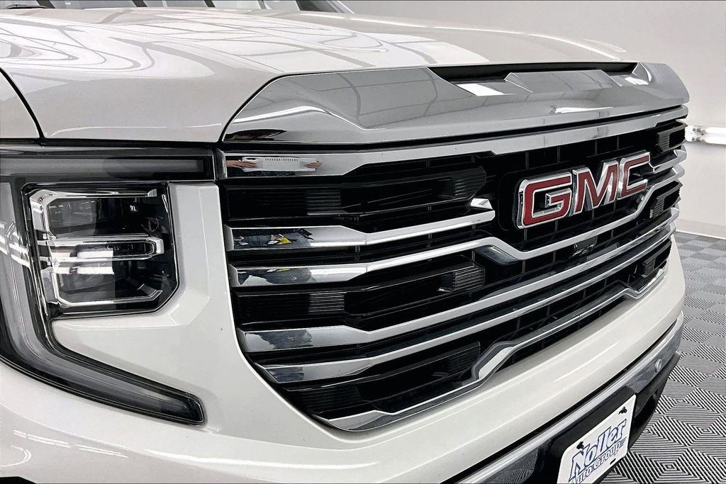 Used 2024 GMC Sierra 1500 SLT w/ SLT Premium Plus Package image 29