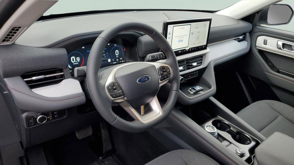 New 2026 Ford Explorer Active AWD/4WD image 18