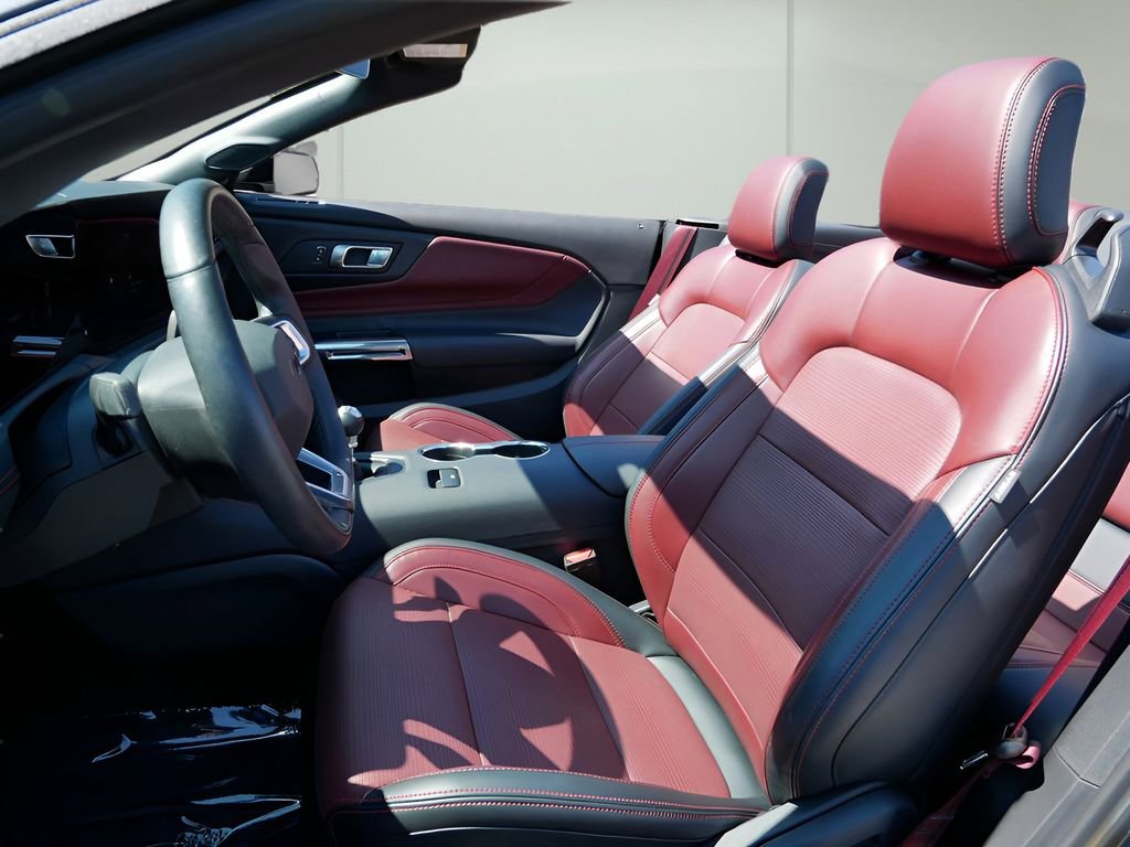 Used 2025 Ford Mustang GT Premium RWD image 10