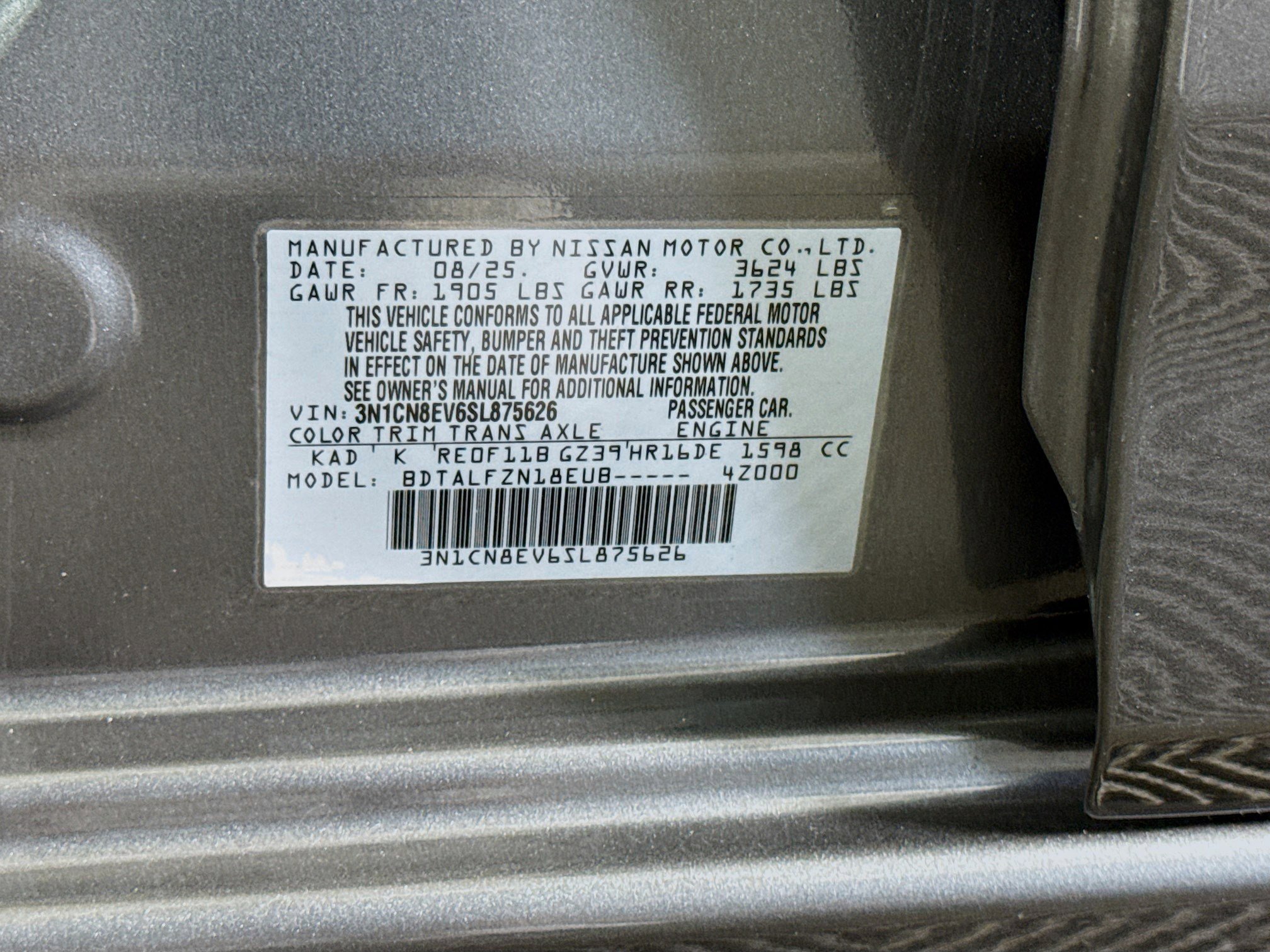 Used 2025 Nissan Versa SV w/ Trunk Package image 40