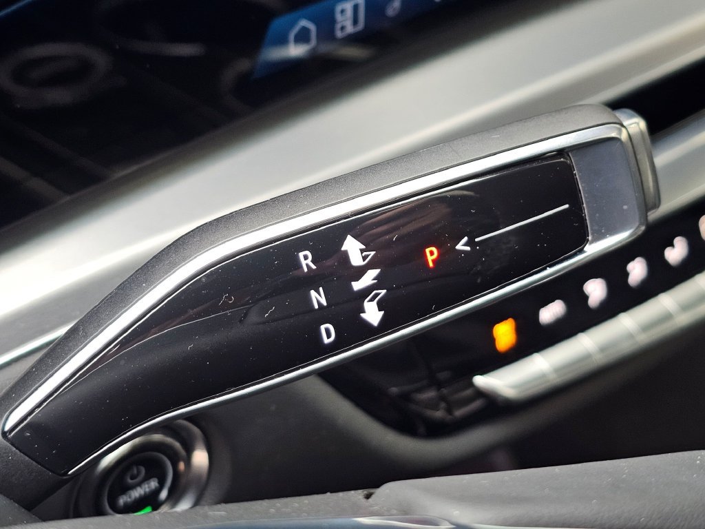 Certified 2024 Cadillac Lyriq Luxury AWD/4WD image 26