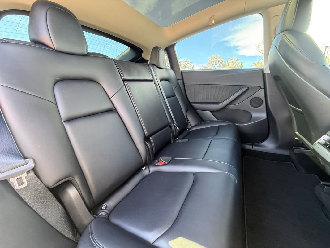 Used 2022 Tesla Model Y Performance image 35