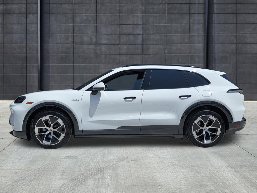 New 2026 Porsche Cayenne Electric AWD/4WD image 2