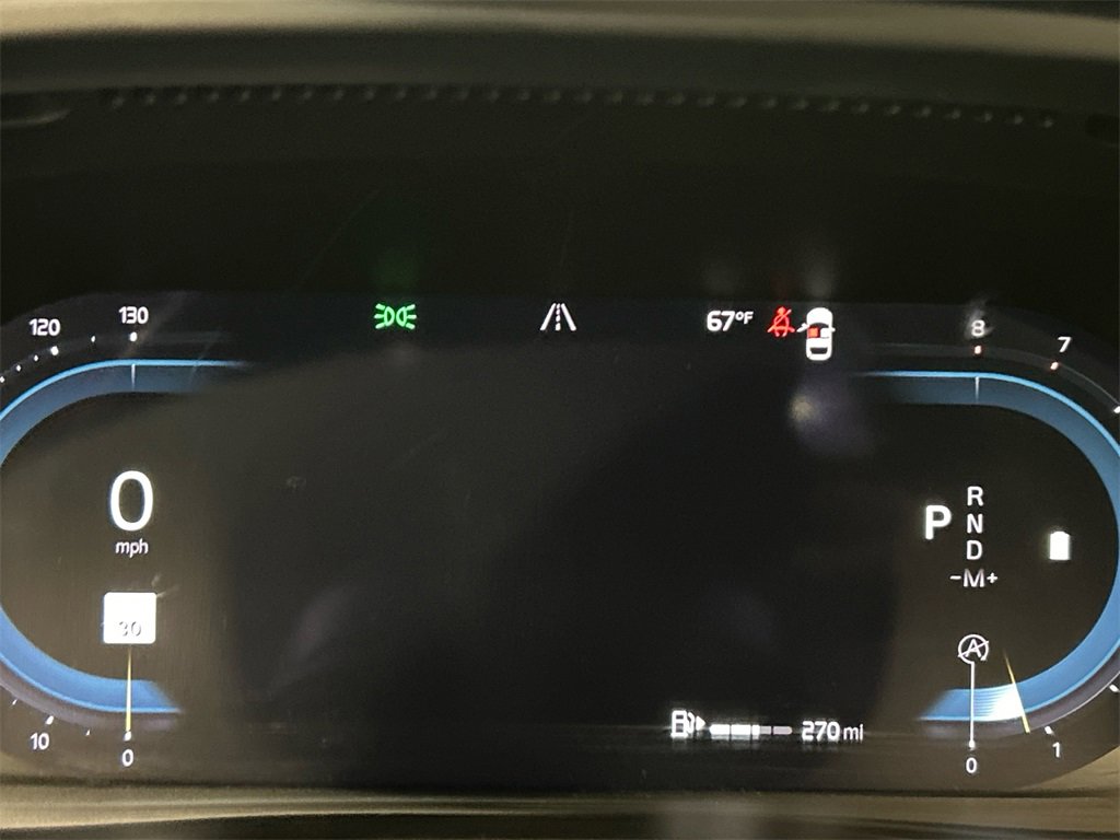 Certified 2023 Volvo XC40 B5 Plus w/ Climate Package image 15