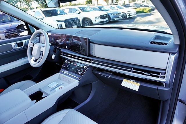 New 2026 Hyundai Santa Fe SEL AWD/4WD image 12