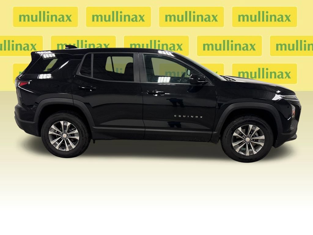 Used 2026 Chevrolet Equinox LT FWD image 18