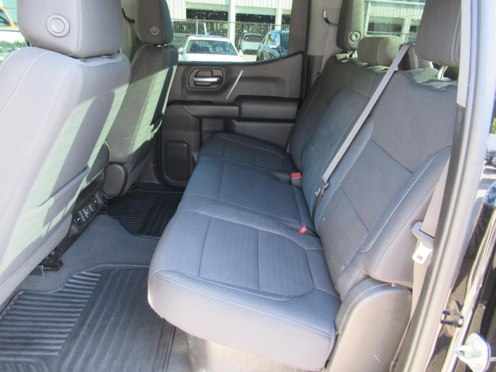 Used 2022 Chevrolet Silverado 1500 LT AWD/4WD image 35