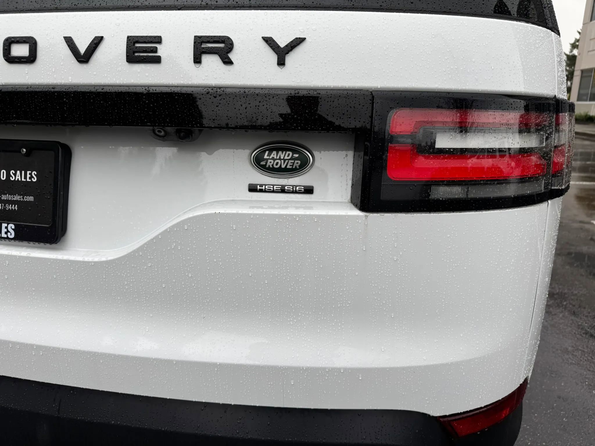 Used 2019 Land Rover Discovery HSE Luxury AWD/4WD image 16