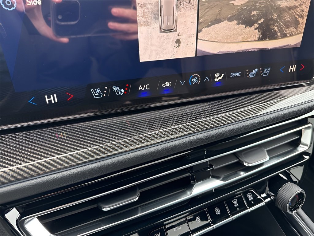 New 2026 Chevrolet Traverse High Country image 29