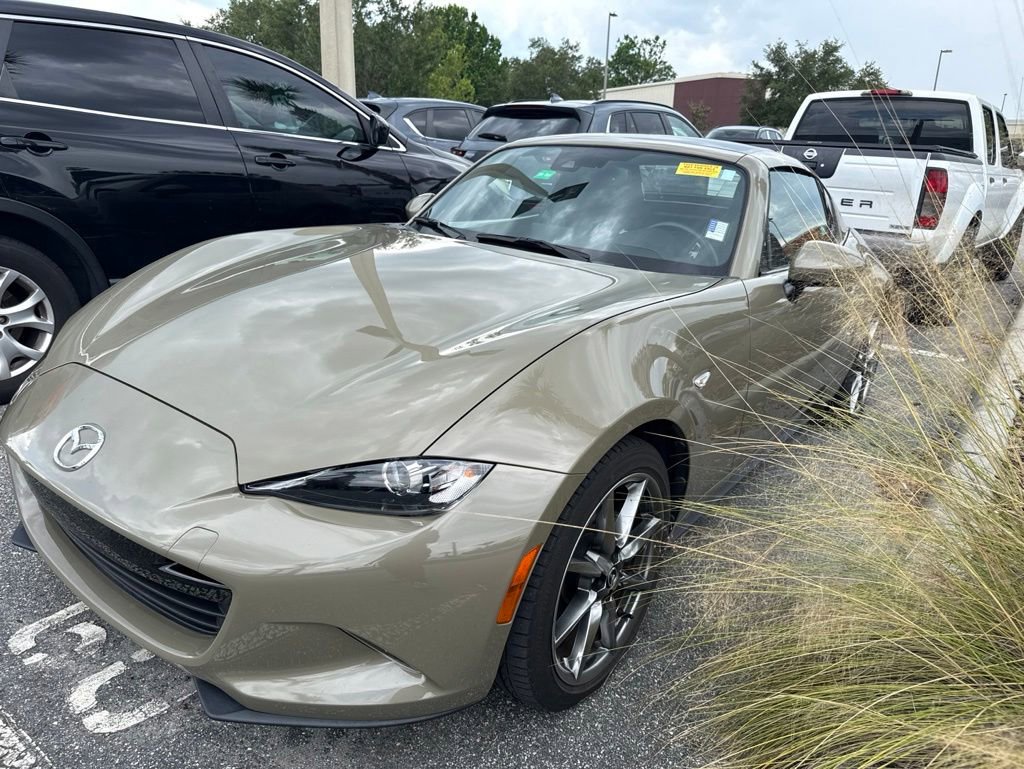 Used 2023 MAZDA MX-5 Miata Grand Touring w/ Weather Package RWD image 2