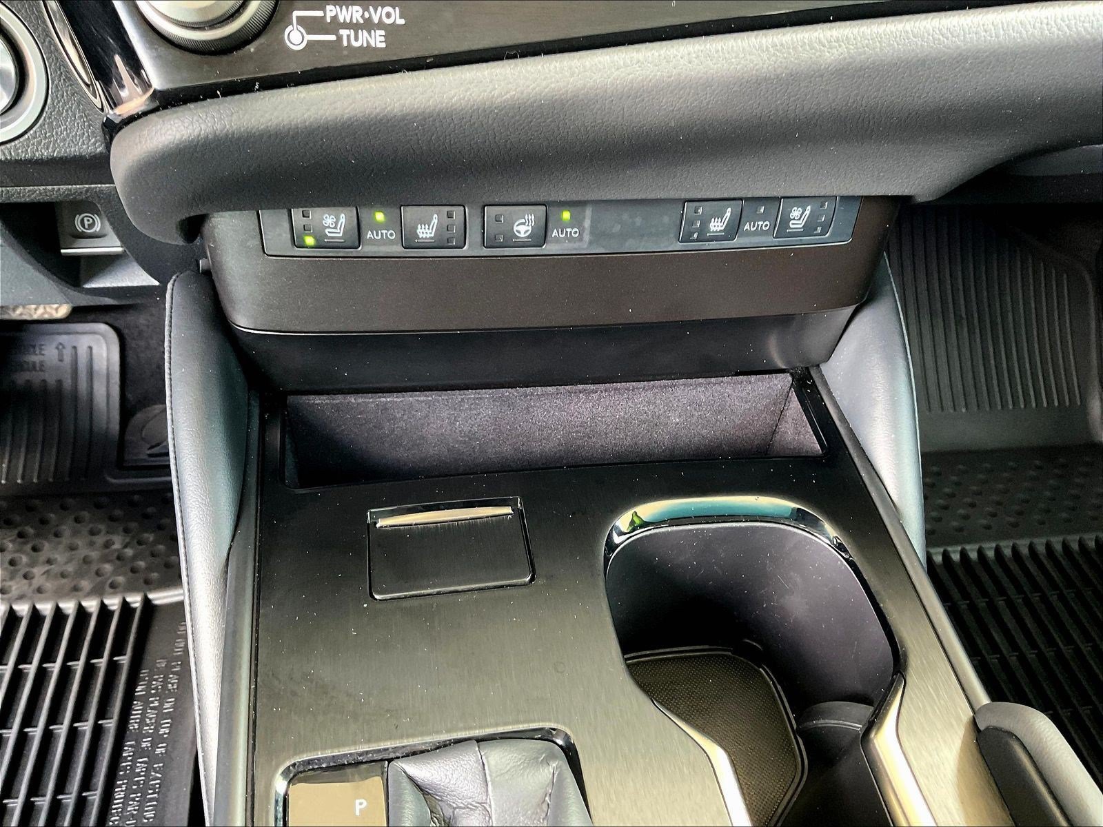 Used 2024 Lexus ES 350 w/ Premium Package FWD image 15