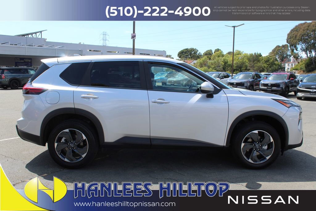 Used 2025 Nissan Rogue SV AWD/4WD image 6