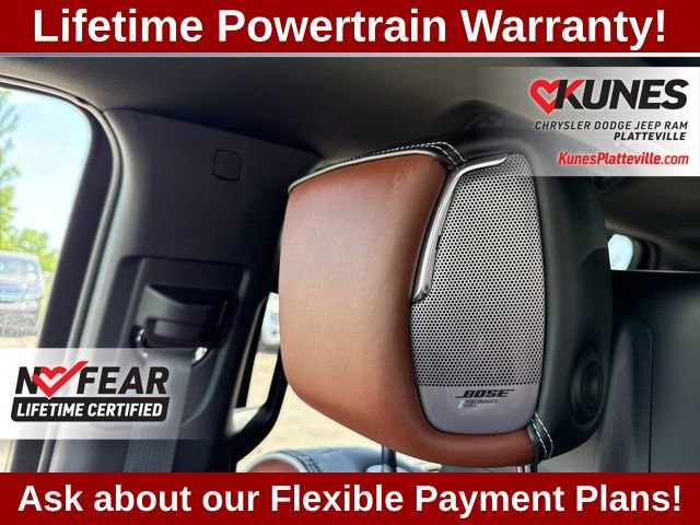 Used 2024 GMC Yukon XL Denali Ultimate AWD/4WD image 39