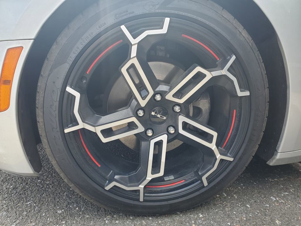 Used 2018 Chevrolet Camaro LT w/ RS Package image 7