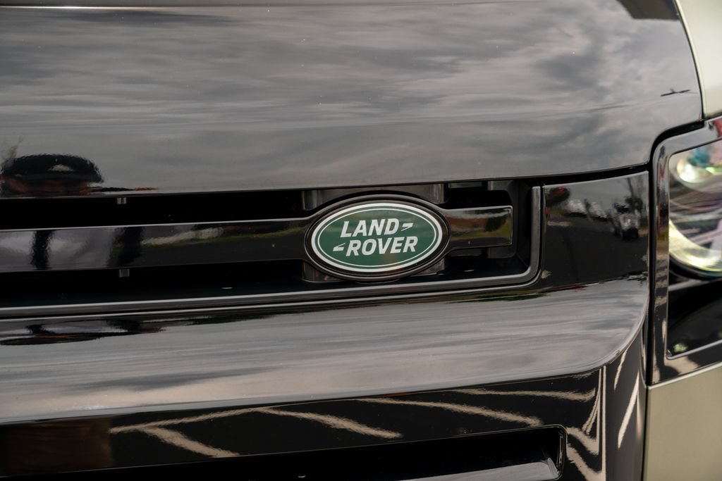 Used 2022 Land Rover Defender 90 X AWD/4WD image 7