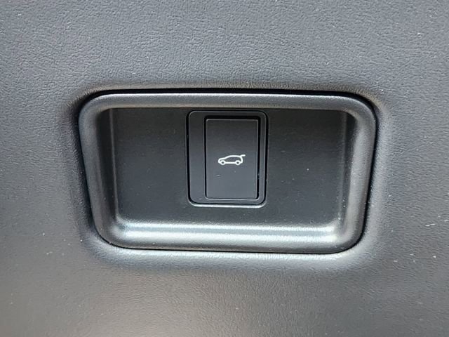 Used 2023 Land Rover Range Rover SE image 21